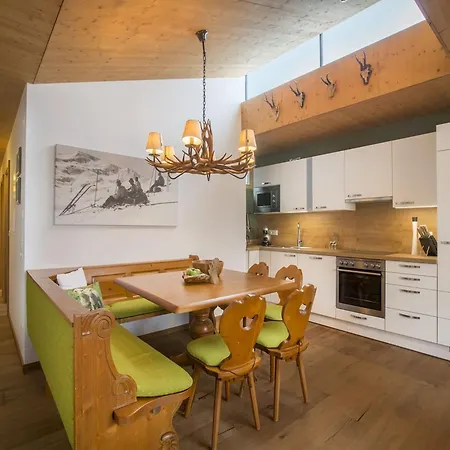 Apartment Modern With Balcony And Access To Sauna Neukirchen am Grossvenediger