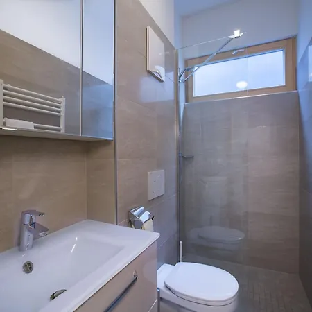 Modern With Balcony And Access To Sauna Neukirchen am Grossvenediger