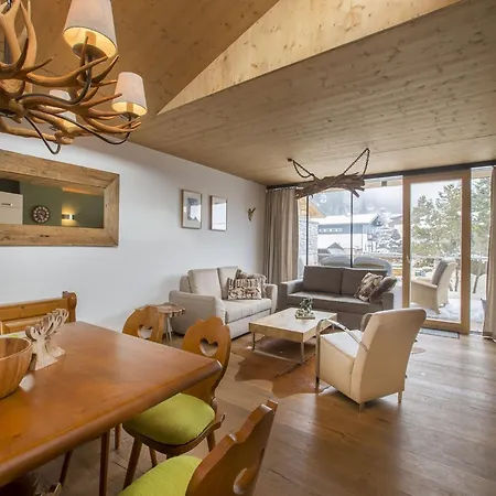 Modern With Balcony And Access To Sauna
